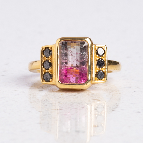 Anillo Turmalina Bicolor y Diamantes Negros