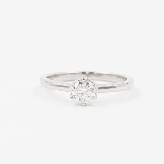 Anillo Solitario Clásico