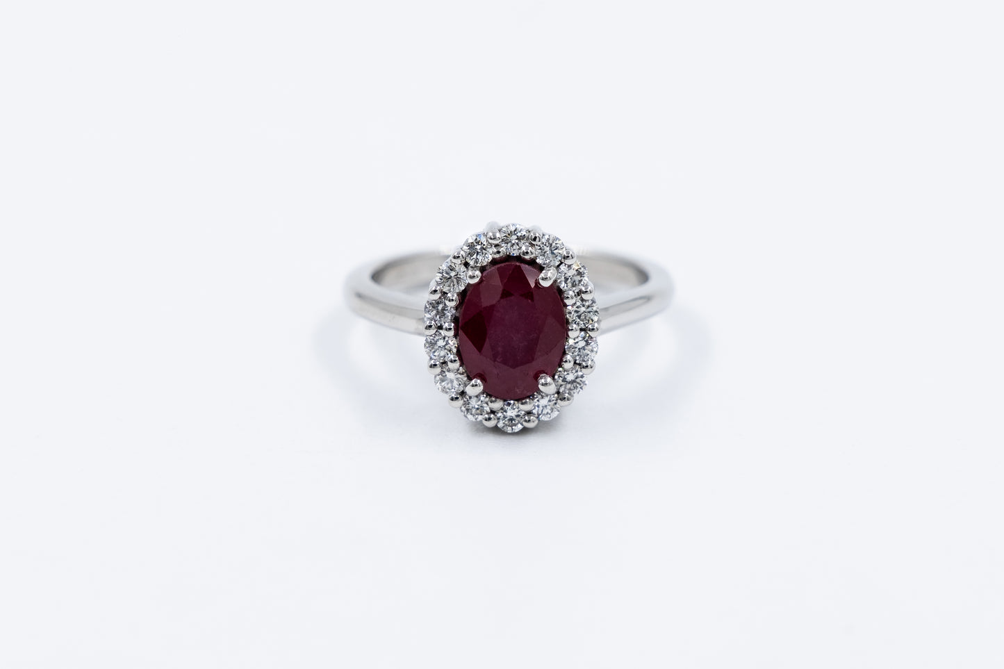 Anillo Rubi y Halo Diamantes