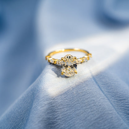Anillo Oro Oval y Marqusie
