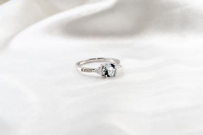 Anillo Trillion aguamarina