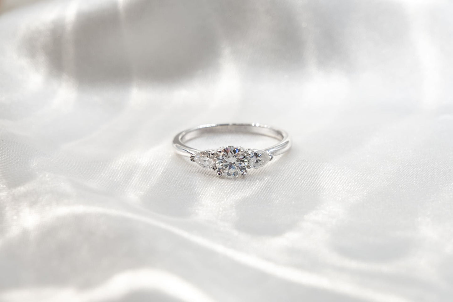 Anillo Tricillo Pear Cut