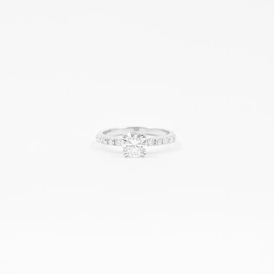 Anillo Solitario y Pave Moissanitas