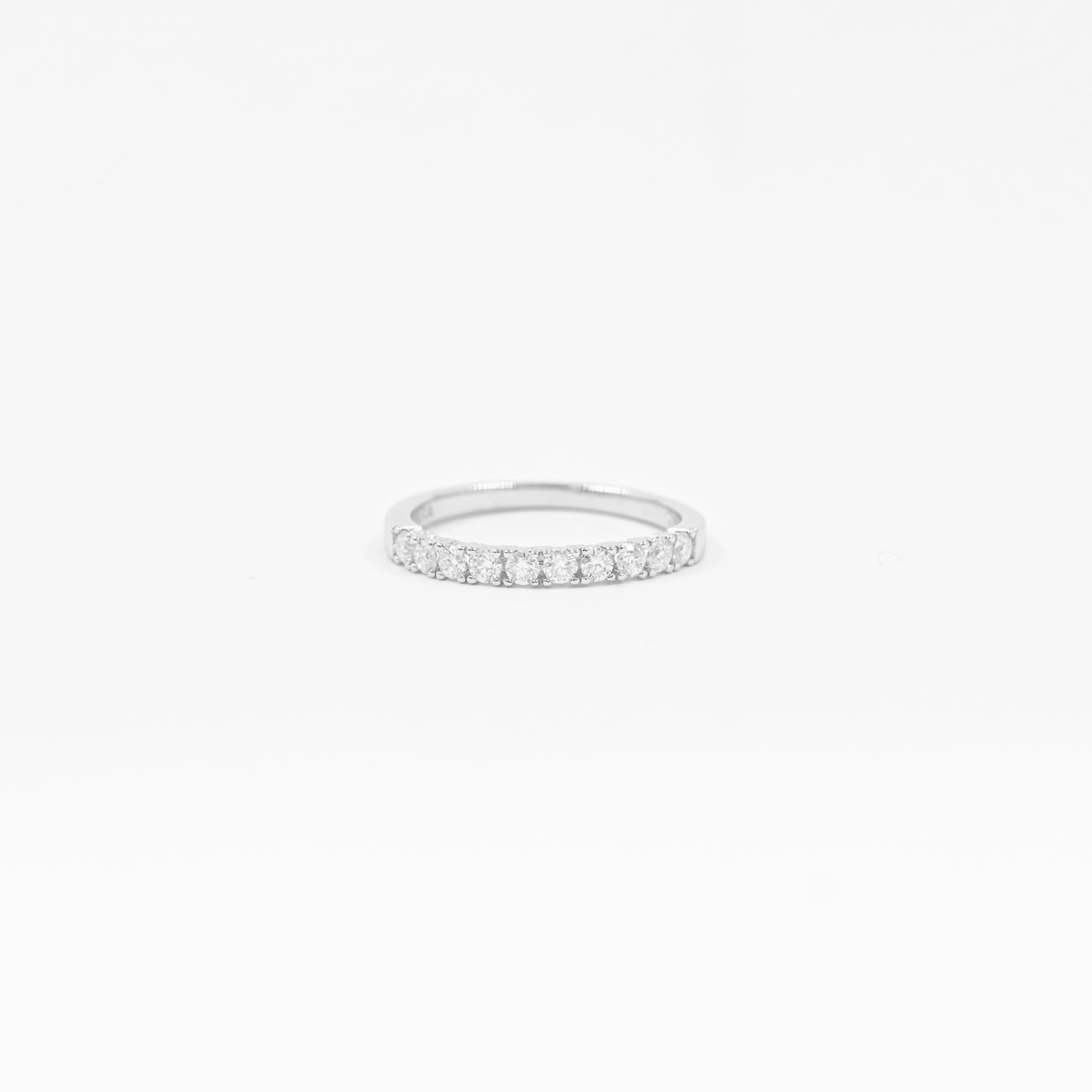 Anillo Medio Cintillo Petite Moissanitas