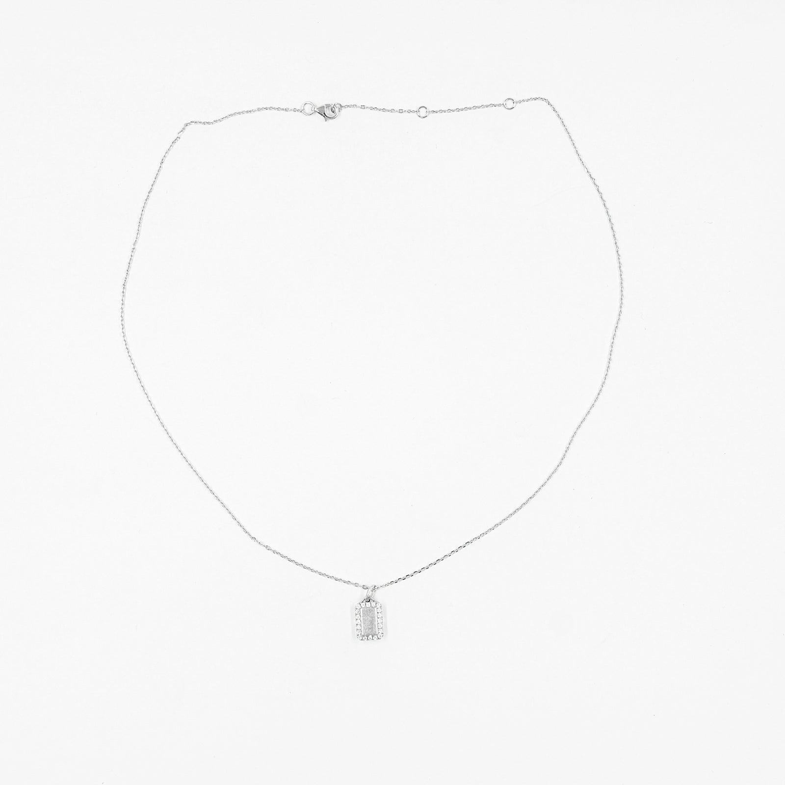 Colgante Medalla y Halo Moissanita