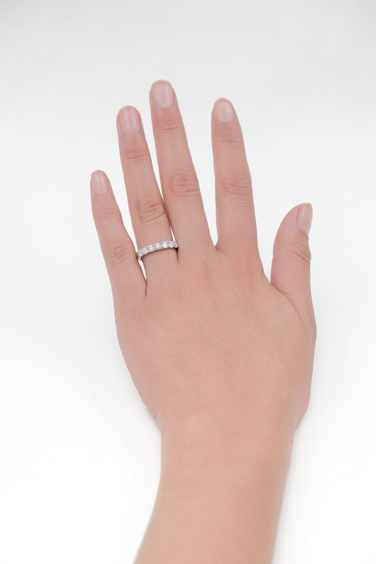 Anillo Medio Cintillo Clásico Moissanitas