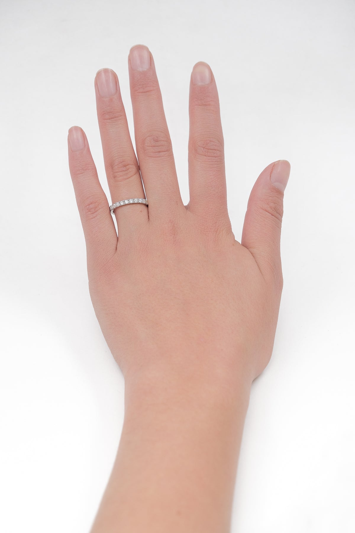 Anillo Medio Cintillo Petite Moissanitas