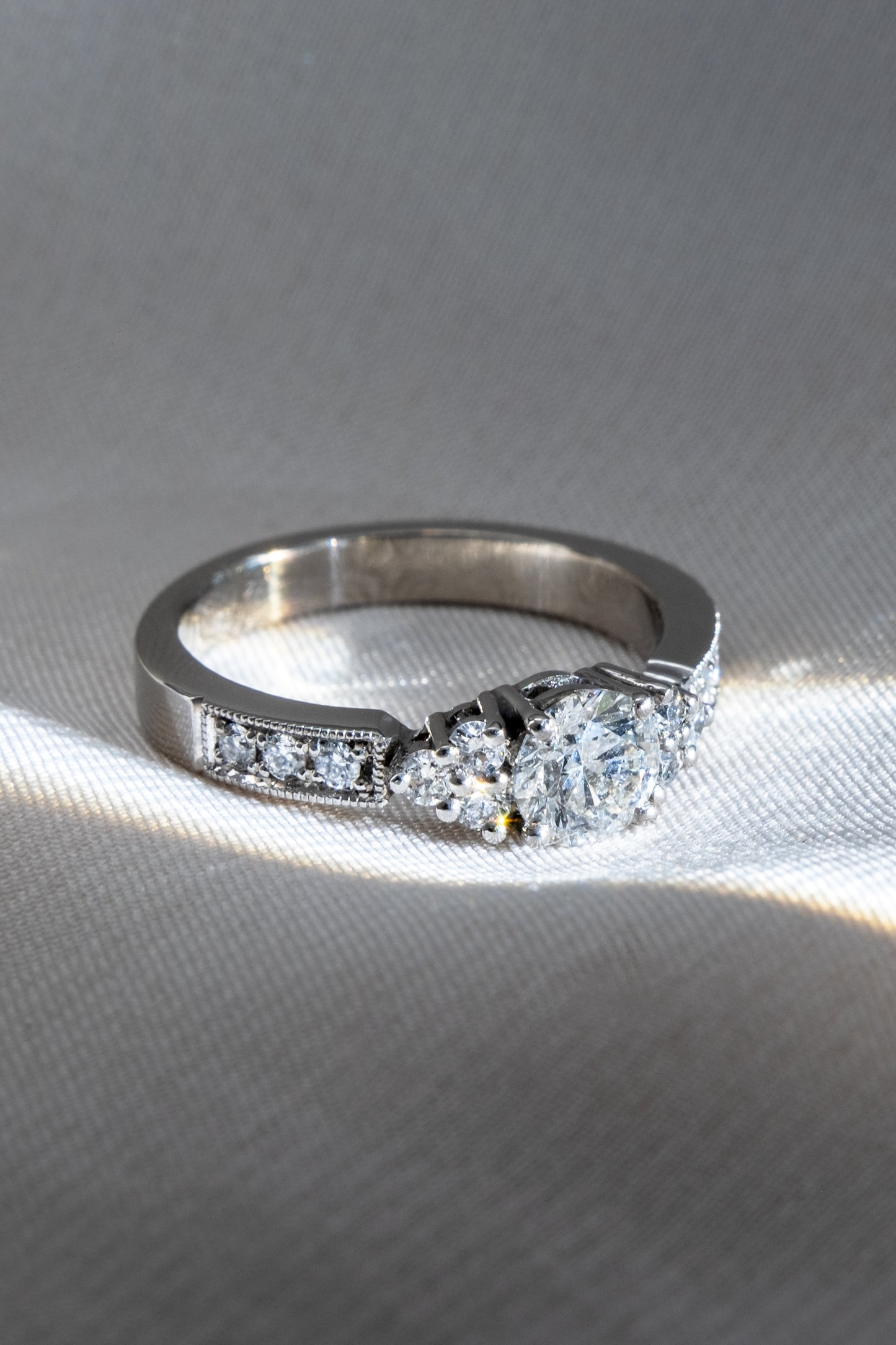 Anillo Estilo Floral