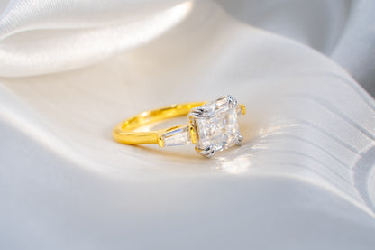 Anillo Tricillo Assher y Baguette