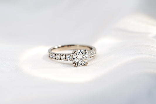 Anillo Diamante y Argolla Pave