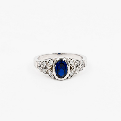 Anillo Zafiro Floreciente y Diamantes