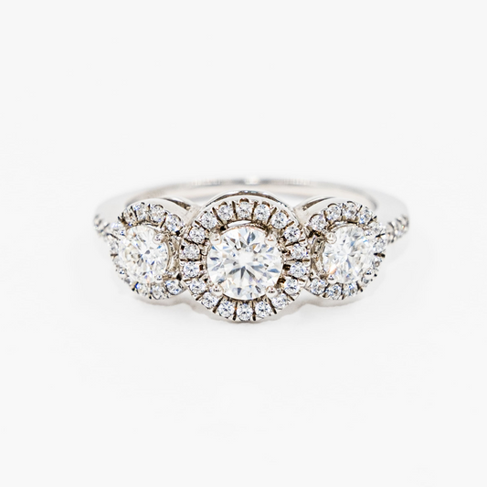 Anillo Tricillo y Halo Máximo de Diamantes