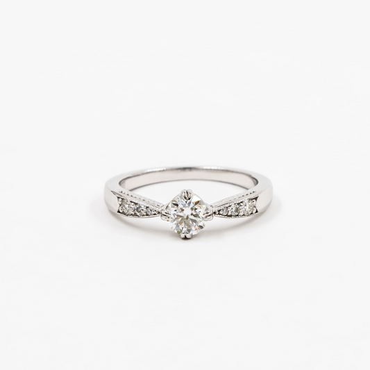 Solitario Diamante y Brillo Degrade