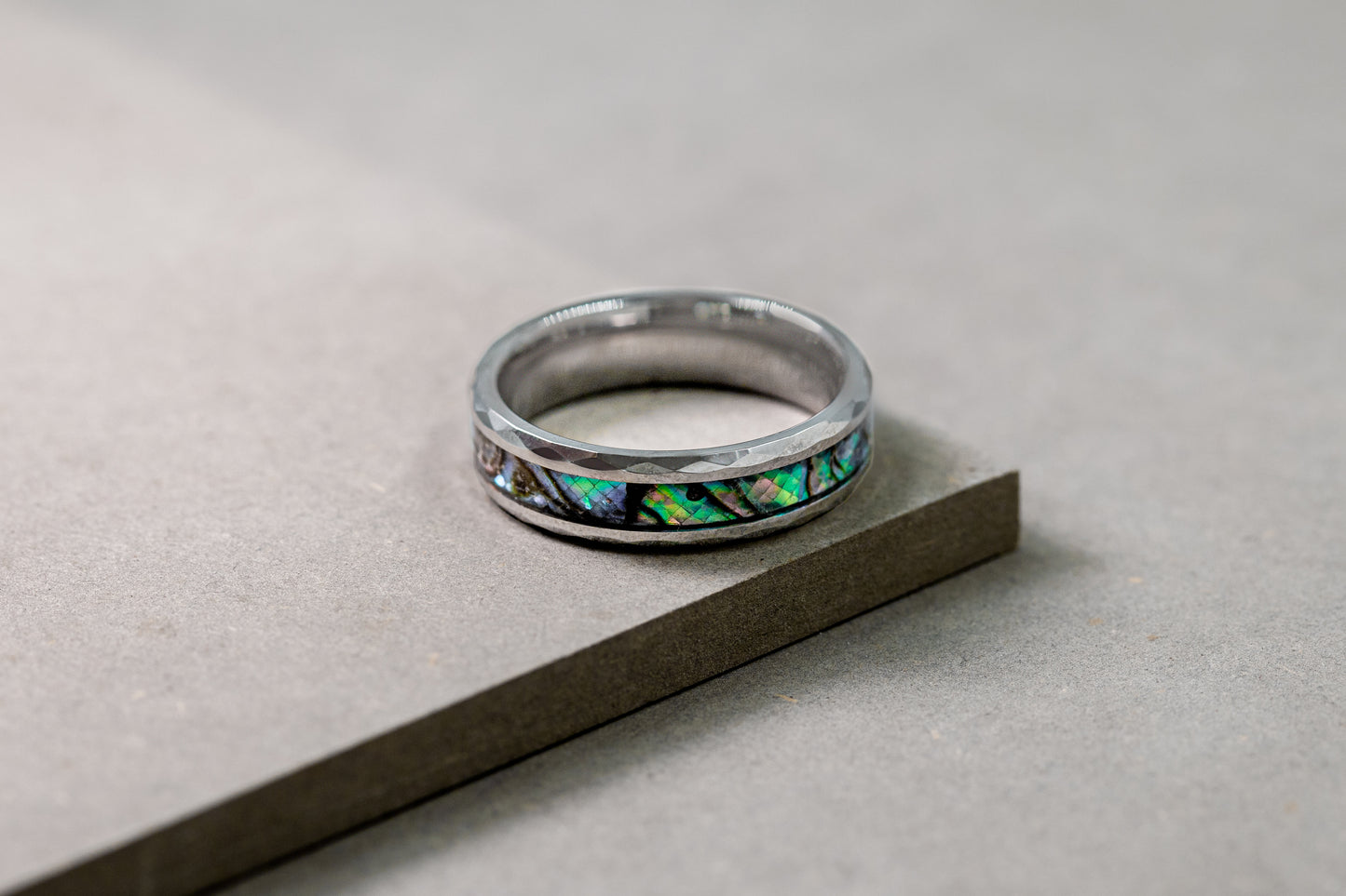 Argolla Tungsteno Efecto Boreal