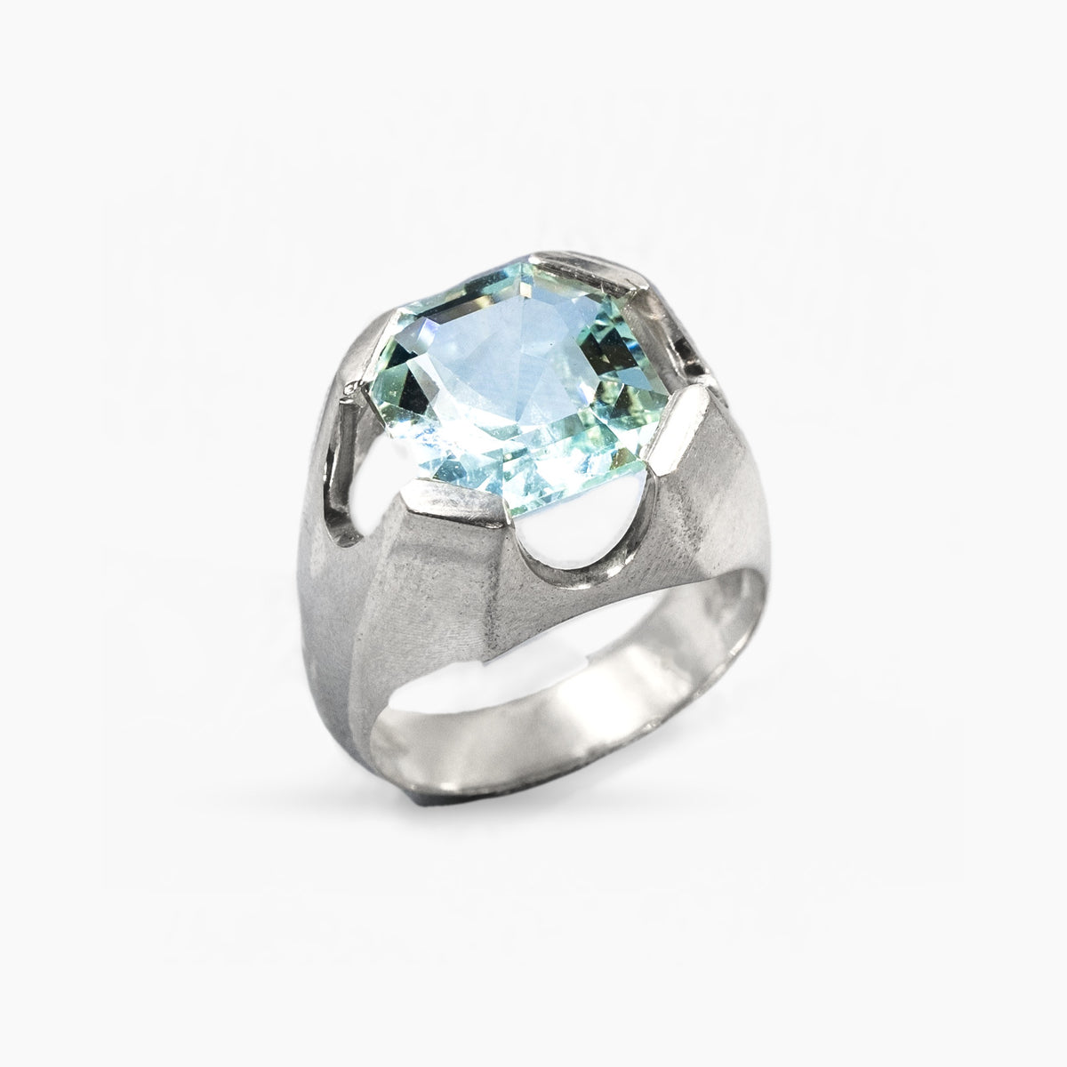 Anillo Aguamarina Belleza Rupturista en platino - TIARA