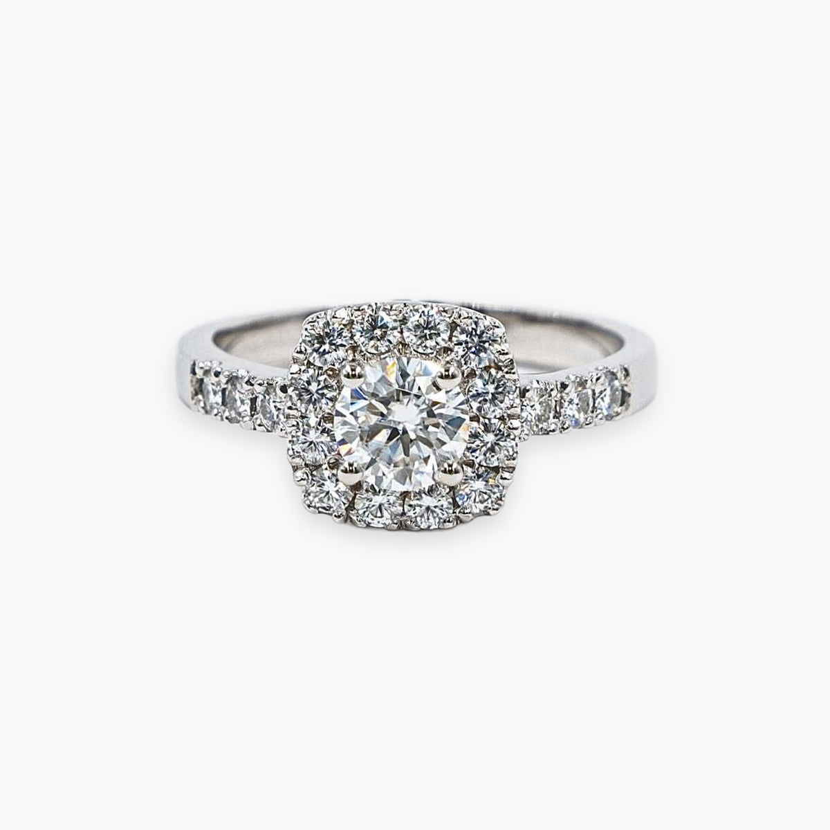Anillo Halo Máximo Moissanitas