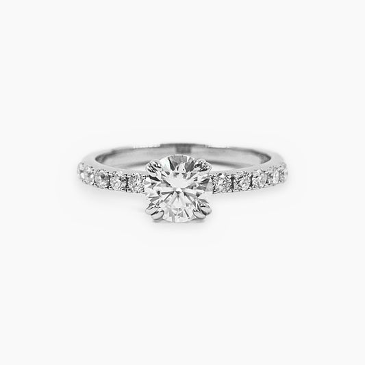 Anillo Solitario y Pave Moissanitas