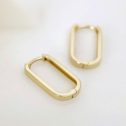 Aretes Argolla Oval Minimal · Oro 14k