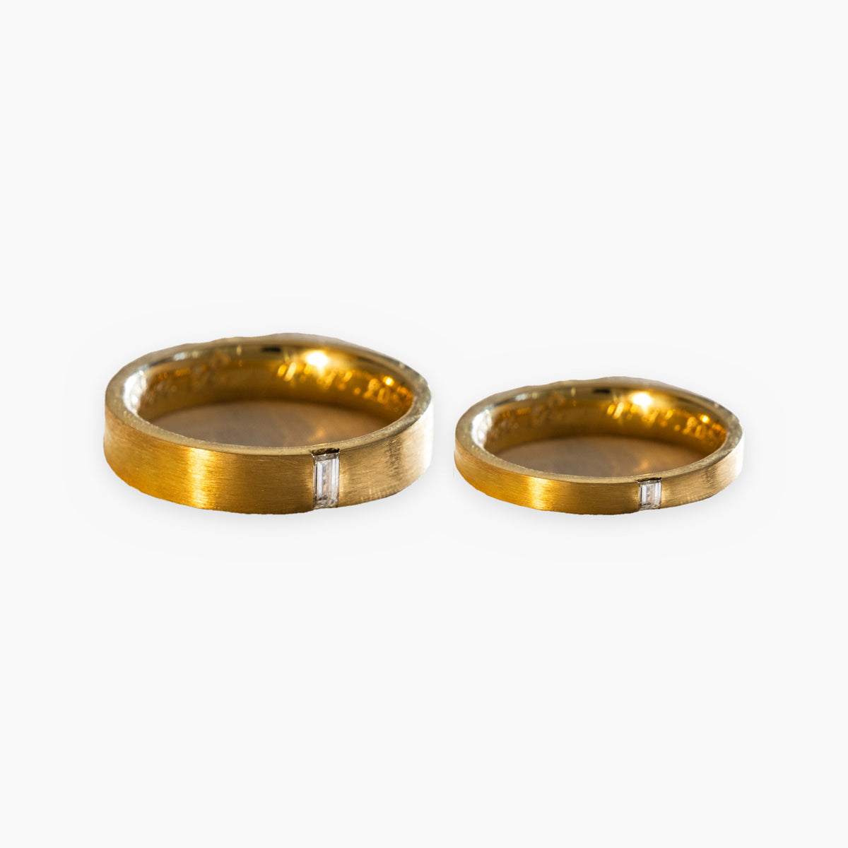 Argollas Diamante Baguette - par de argollas hombre y mujer TIARA