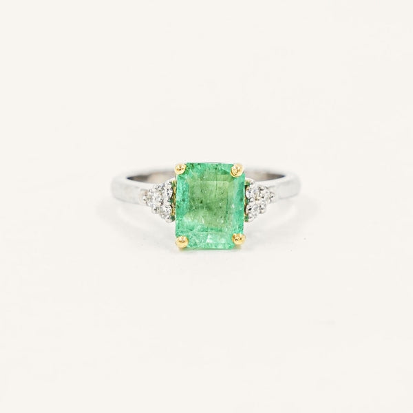 Anillo Duchesse Esmeralda