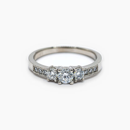 Tricillo Diamantes y Brillo entre paredes, anillo de compromiso con diamantes naturales