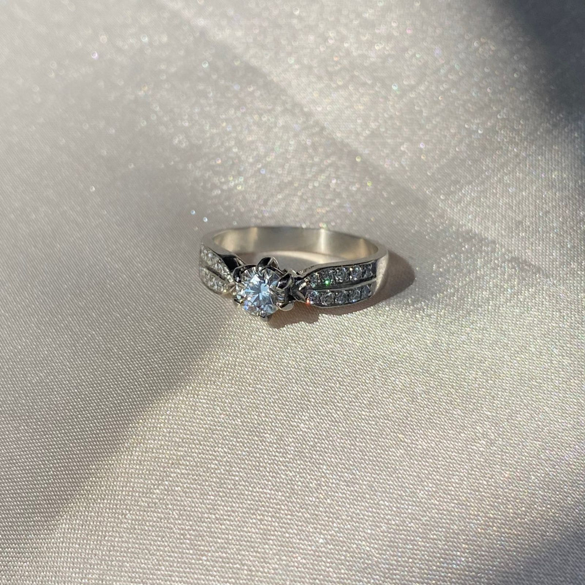 Solitario y Doble Brillo - 40 PTS GIA Certificado